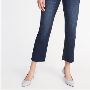 Old Navy Power Jean Capri Raw Edge